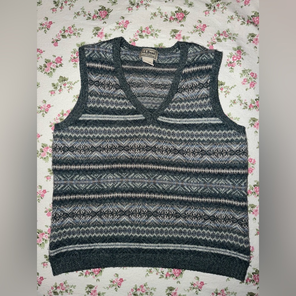 Sweater vest